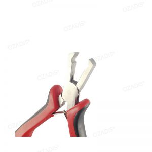 Plier for cutting pins